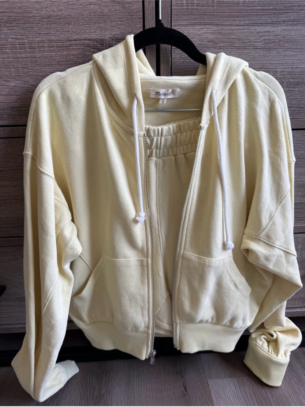 Madewell matching set cropped hoodie and dolphin shorts in pale yellow
